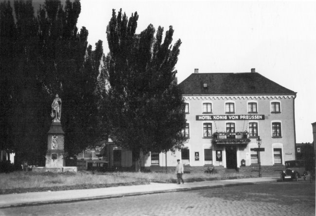 Hotel König Von Preussen aan de Kaiser-Wilhelms-Platz in Kleve