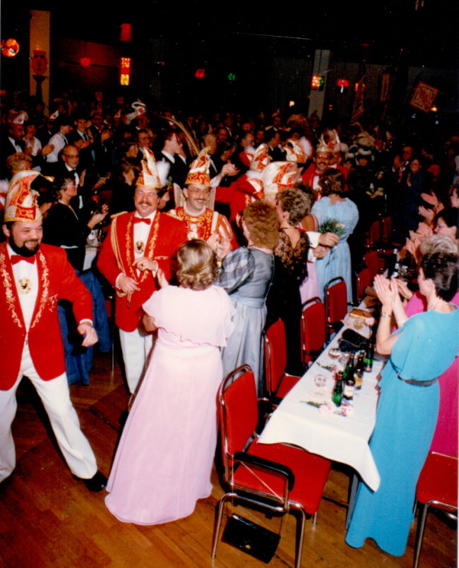 Prinzenproklamation mit Einmarsch der Klever Prinzengarde