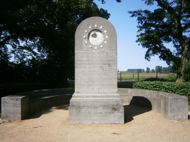 Das Johanna-Sebus-Denkmal in Wardhausen
