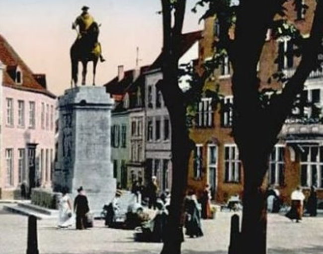 Der imposante Hohenzollern-Brunnen