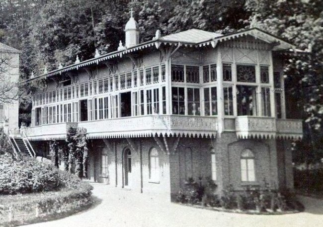 Historisch - Der Glaspavillon von Hotel Robbers