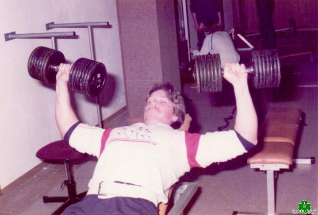 Konntest Du das? Gewichte stemmen im Klever Sport- und Freizeittreff