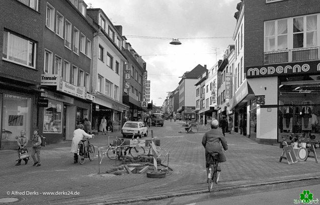 Oh: Ein Loch in der Hagschen Straße