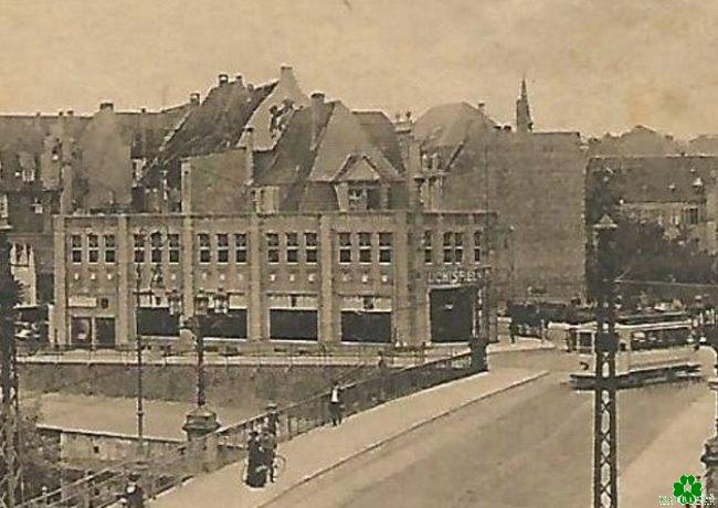 Die Lichtspiele an der Herzogbrücke