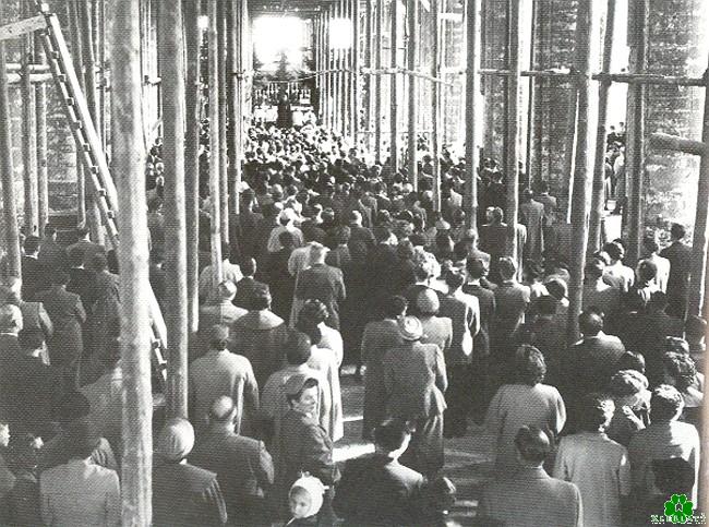 Seltsamer Gottesdienst in der Stiftskirche