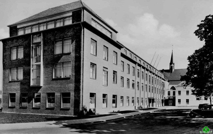 Rathaus oder Krankenhaus von Kleve?