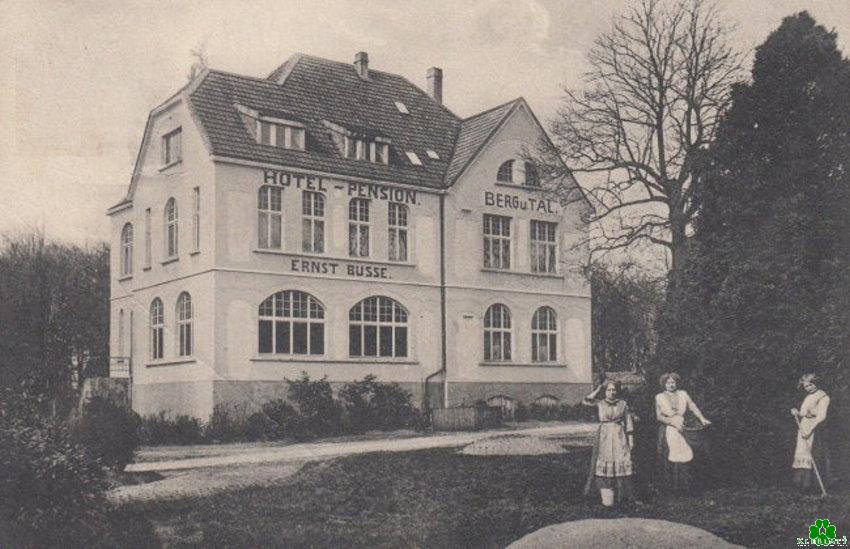 Gartenarbeit beim Hotel Berg und Tal