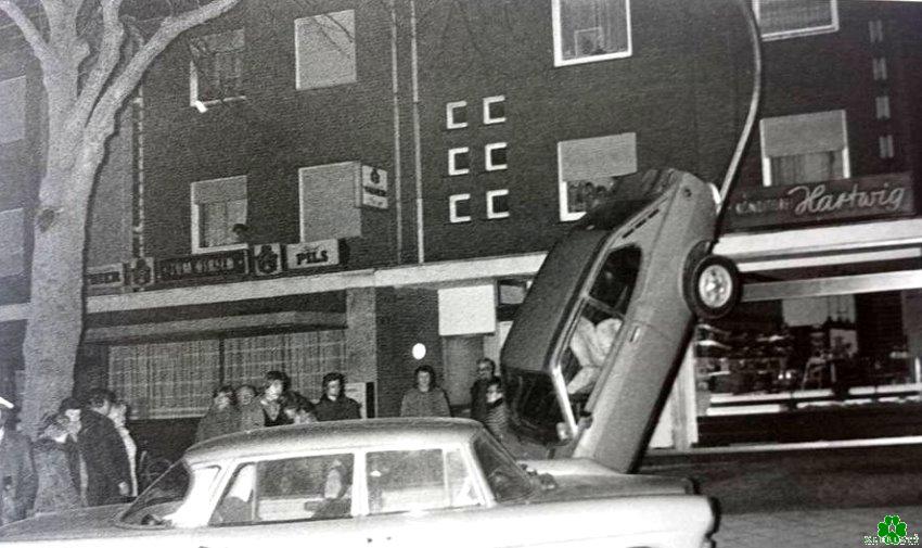 Einparken auf der Merowinger Straße 1977