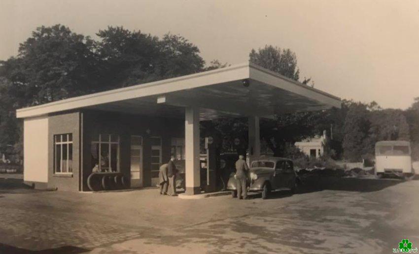 Gibt's immer noch: Die Tankstelle auf der Klever Tiergartenstraße