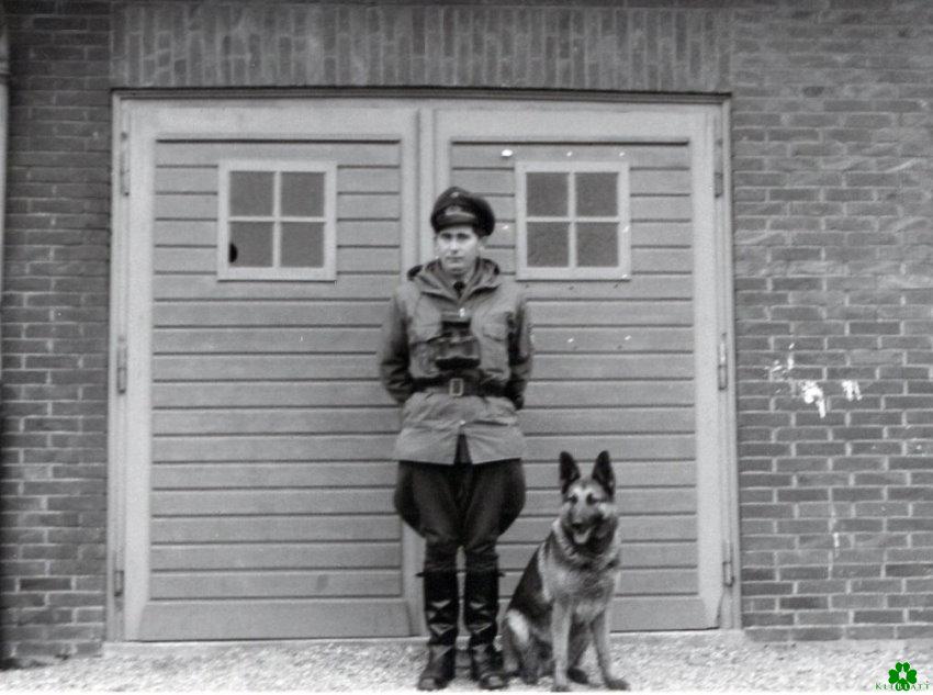 Der Herr und sein Hund in Wyler