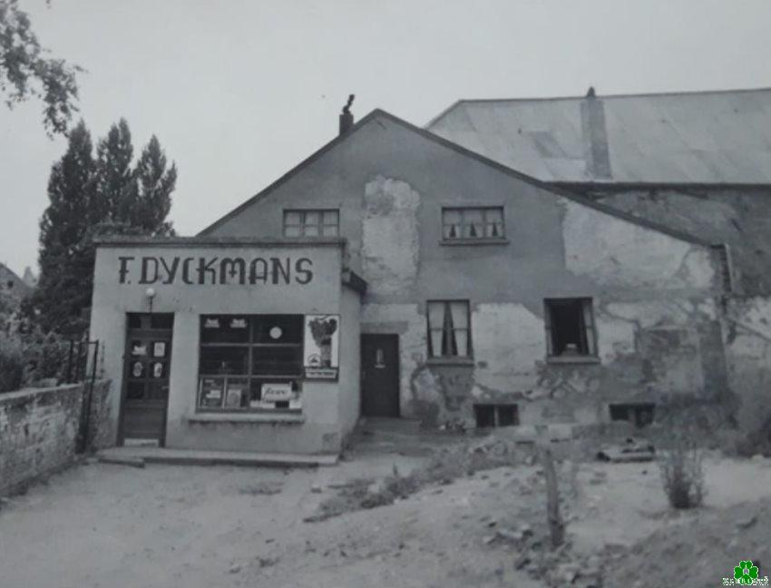 Wer weiß, wo sich Lebensmittel Dyckmans befand?