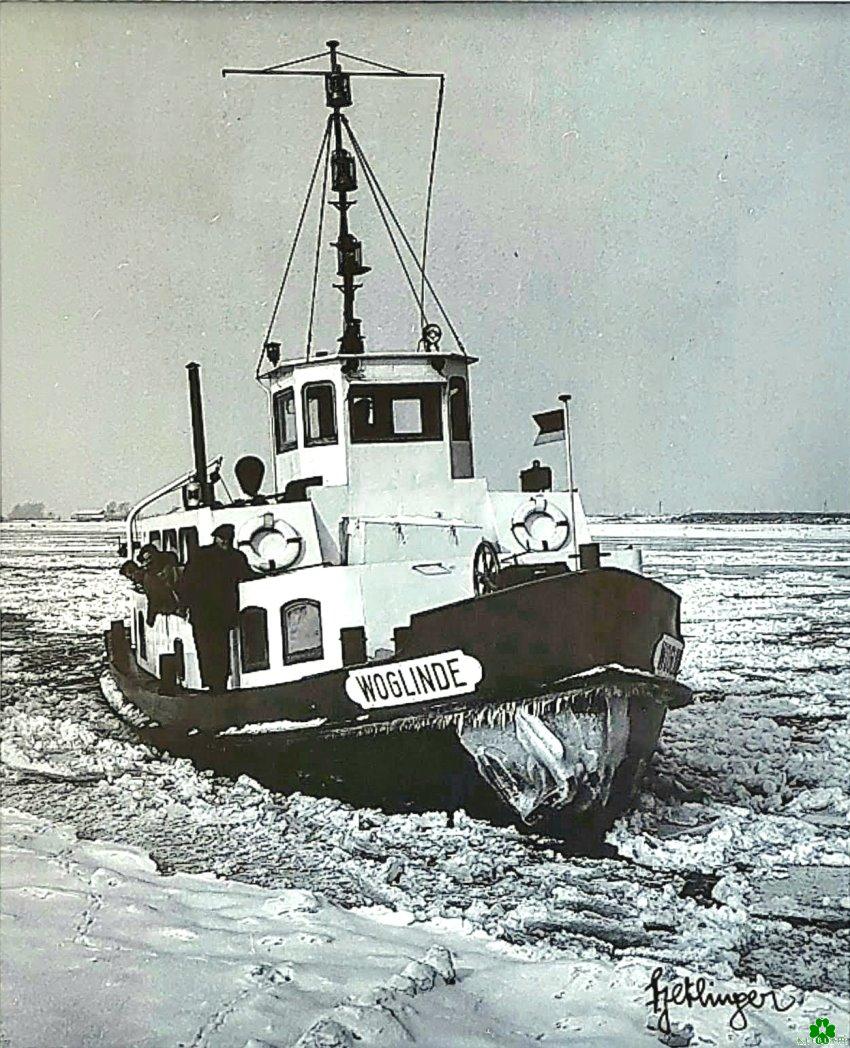 Mal gesehen? Die Rheinfähre Woglinde im Eis