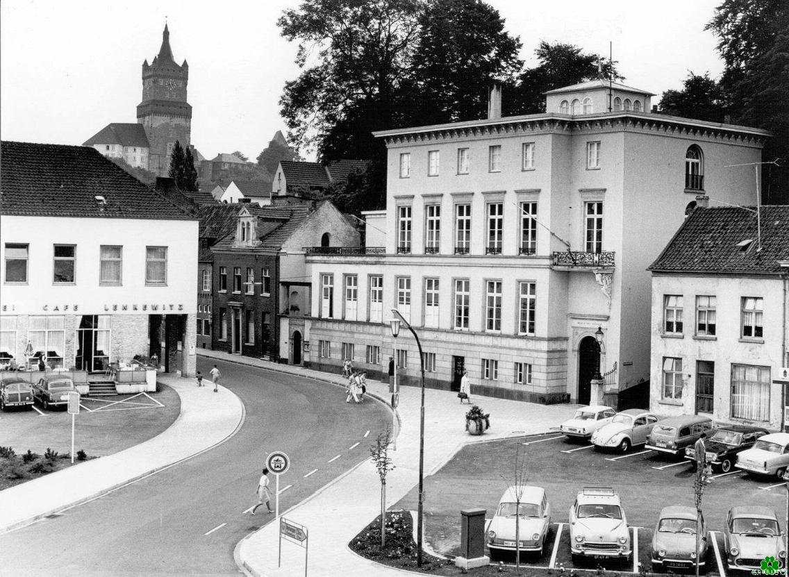 Die Oldtimerparade bei Haus Koekkoek