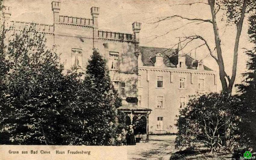 Das Haus mit den Mauerzinnen